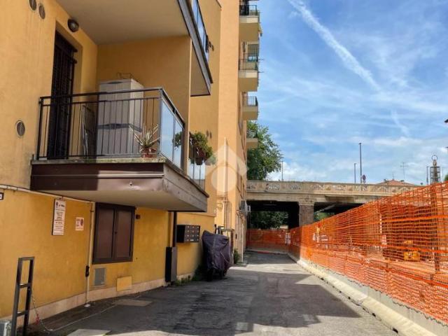 Box in vendita a San Donato-San Vitale, Bologna