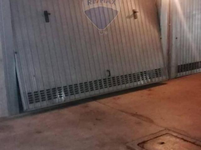 Box in vendita a Boltiere, Lombardia