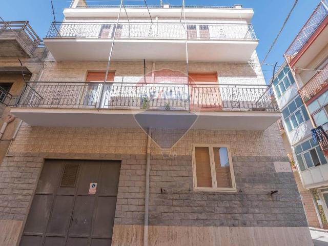 Box in vendita a Le Sfere, Caltagirone