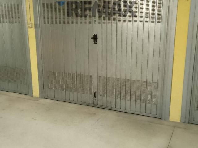 Box in vendita a Calusco D'adda, Lombardia