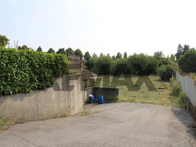 Box in vendita a Calusco D'adda, Lombardia