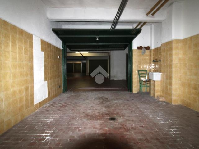 Box in vendita a Campobasso, Molise
