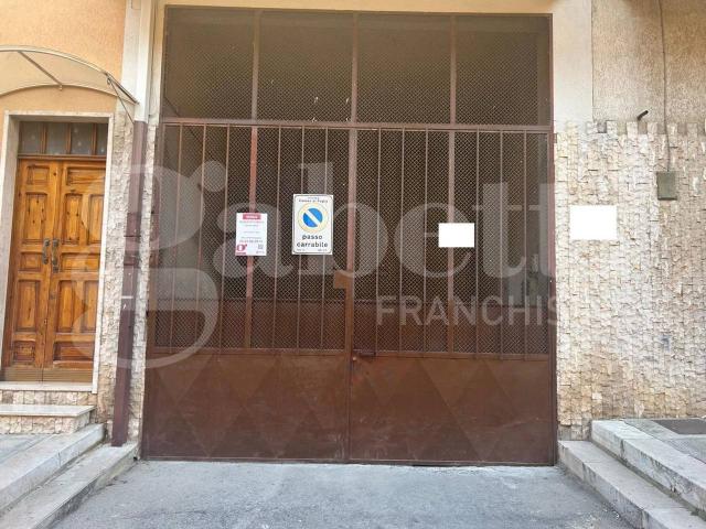 Box in vendita a Puglia, Barletta-andria-trani