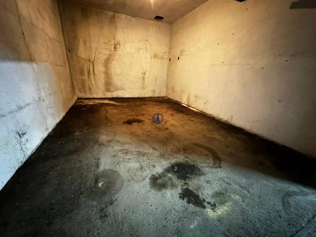 Box in vendita a Caserta, Campania