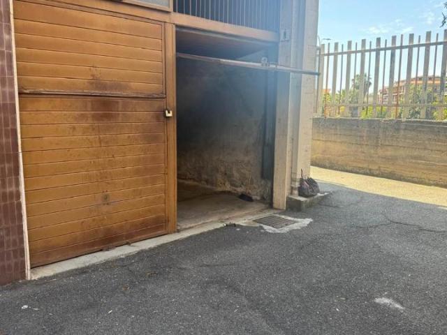 Box in vendita a Borgo-Sanzio, Catania