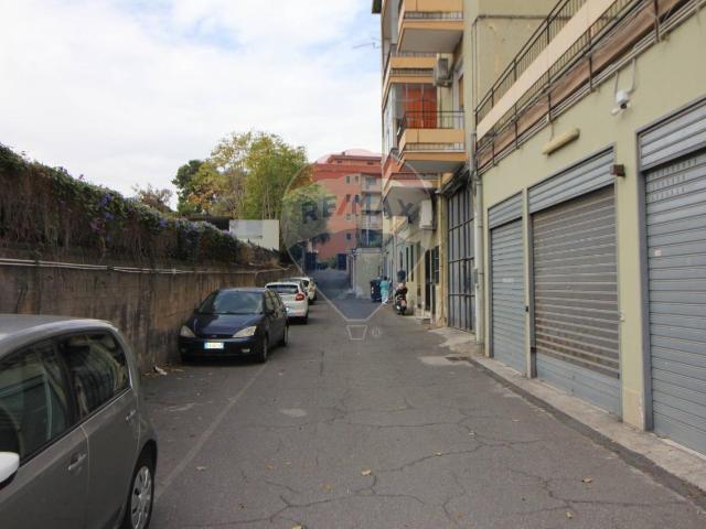Box in vendita a Picanello-Ognina-Barriera-Canalicchio, Catania