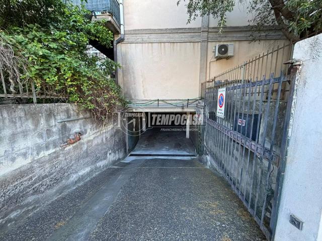 Box in vendita a Picanello-Ognina-Barriera-Canalicchio, Catania