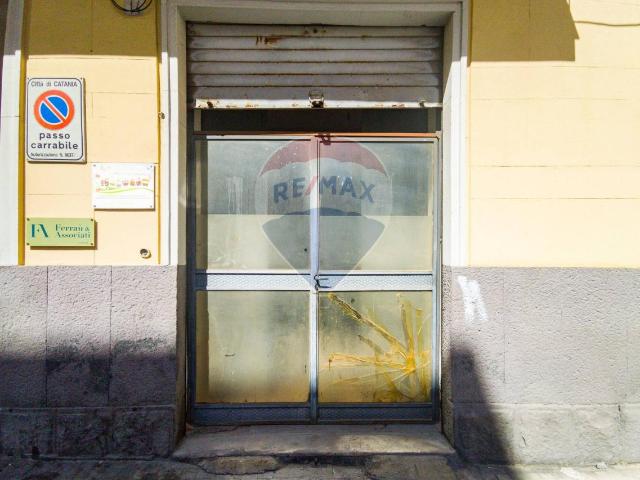 Box in vendita a Borgo-Sanzio, Catania