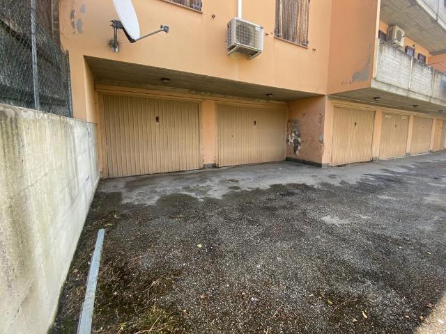 Box in vendita a Milano Marittima, Cervia