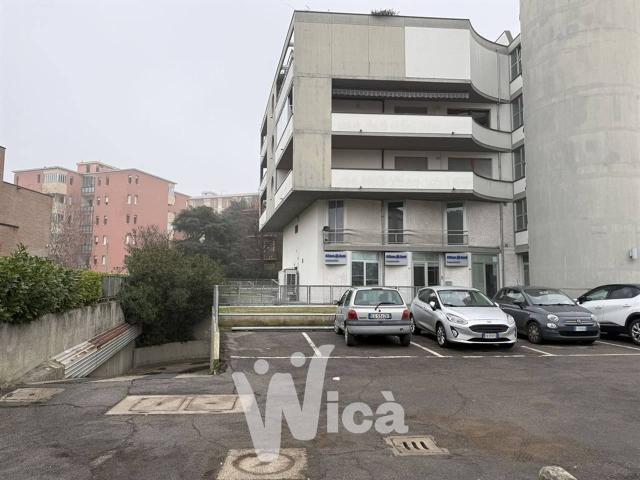 Box in vendita a Unione dei comuni Valle del Savio, Cesenà