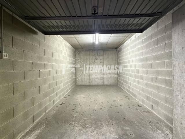 Box in vendita a Chiari, Lombardia