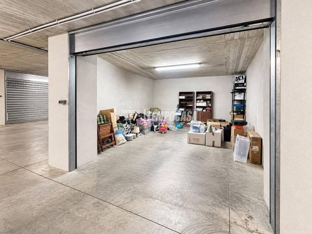 Box in vendita a Puglia, Bari