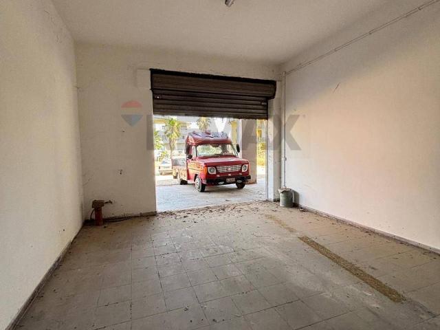 Box in vendita a Corigliano-Rossano, Calabria