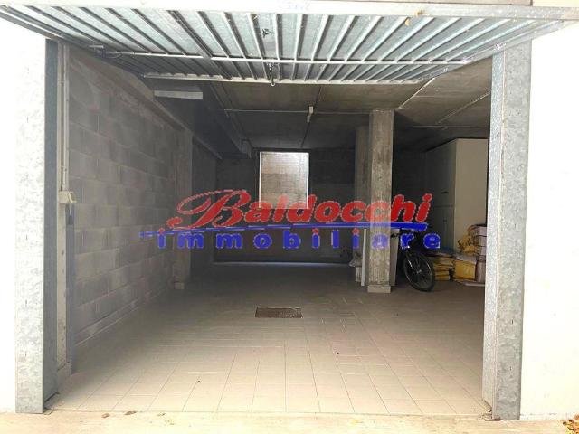 Box in vendita a Trave, Marche