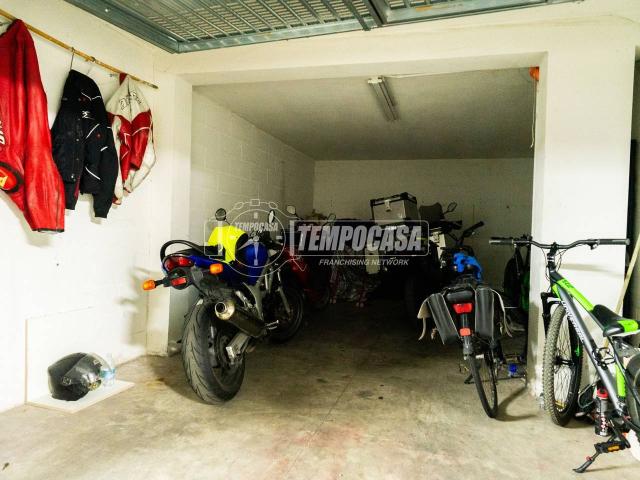 Box in vendita a San Lazzaro, Marche