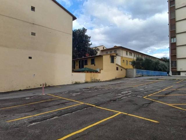Box in vendita a Quartiere 5, Firenze