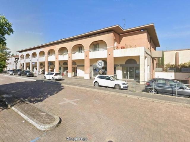 Box in vendita a Unione di Comuni della Romagna Forlivese, Quattro