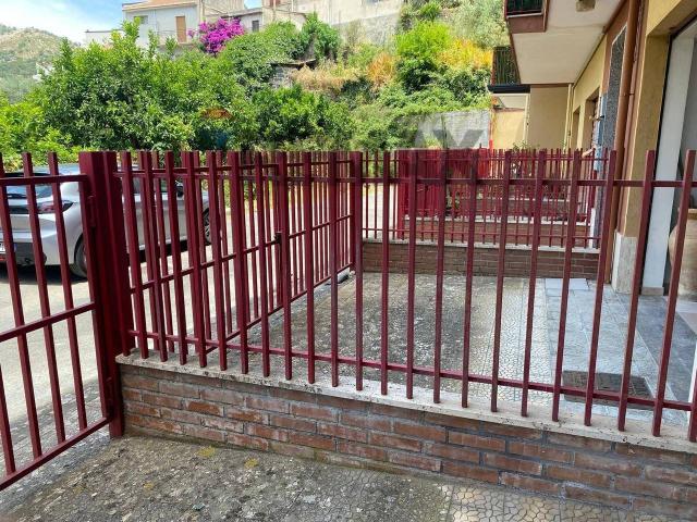 Box in vendita a Francavilla Di Sicilia, Sicilia