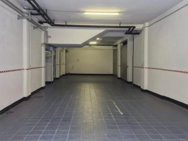 Box in vendita a Medio Levante, Serra Riccò