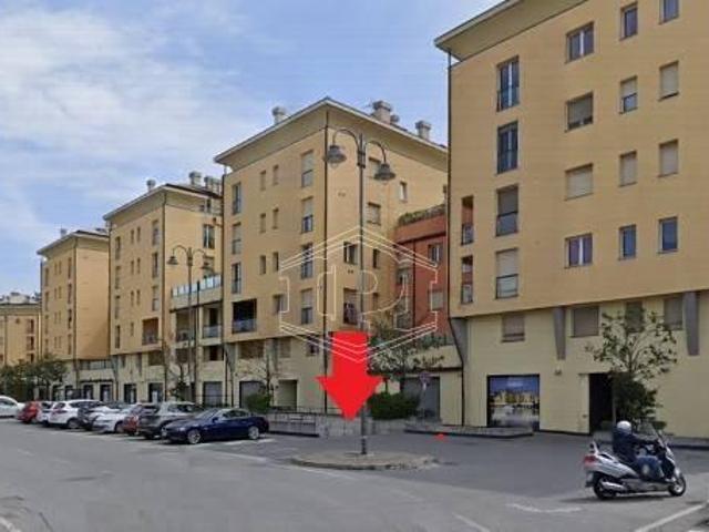 Box in vendita a Medio Ponente, Serra Riccò