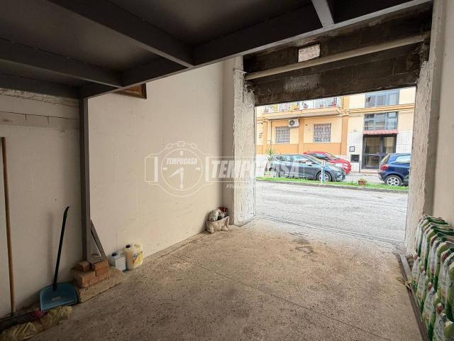 Box in vendita a Giugliano In Campania, Campania