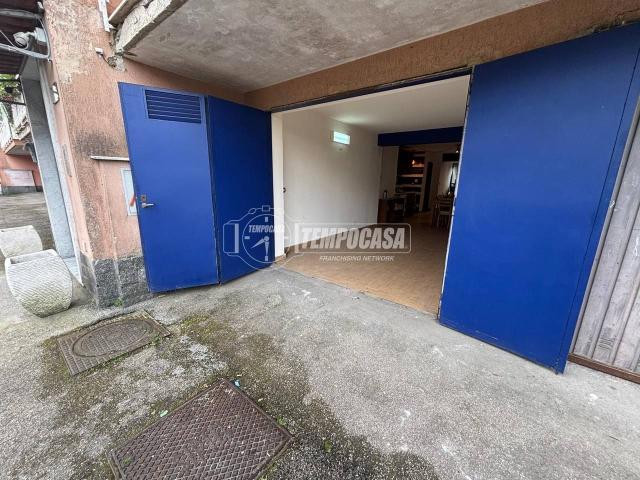 Box in vendita a Giugliano In Campania, Campania