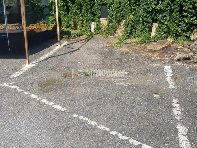 Box in vendita a Marina di San Nicola, Roma Capitale