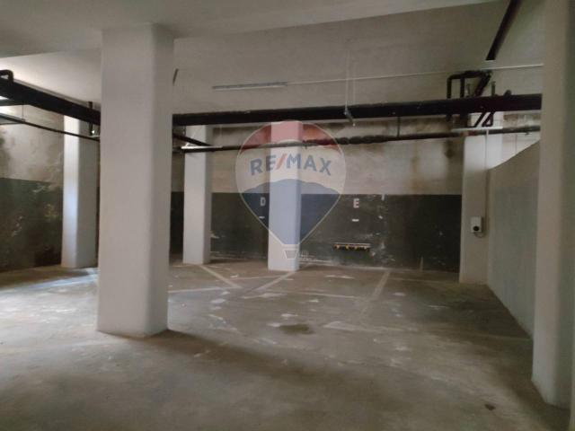 Box in vendita a Torrione, Tornimparte