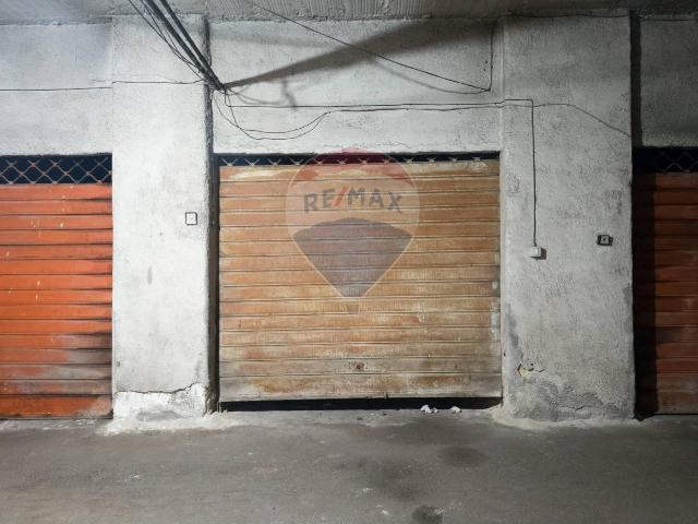 Box in vendita a Lentini, Sicilia