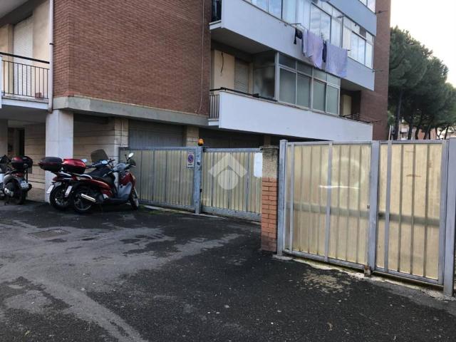 Box in vendita a Sorgenti, Livorno
