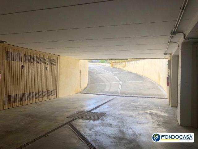 Box in vendita a Borgo Castello, Loano