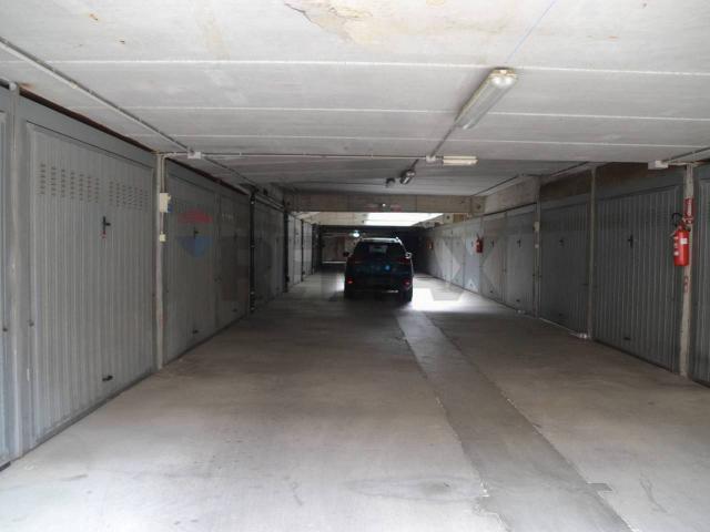 Box in vendita a Lovere, Lombardia