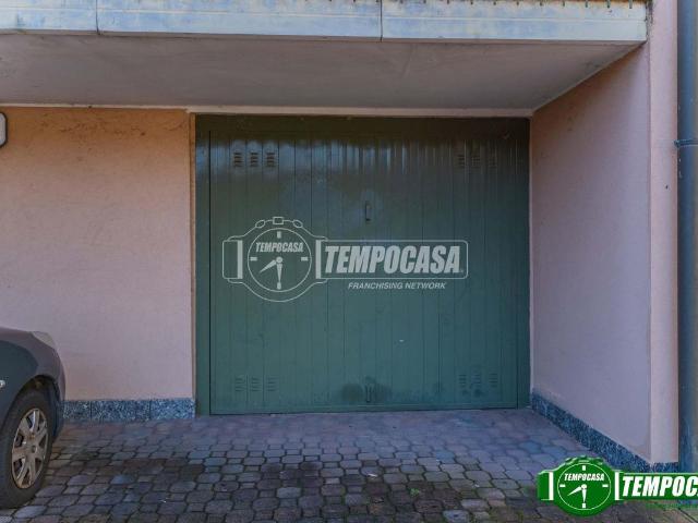 Box in vendita a Mesero, Lombardia