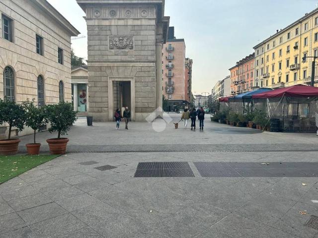 Box in vendita a Municipio 9, Milano