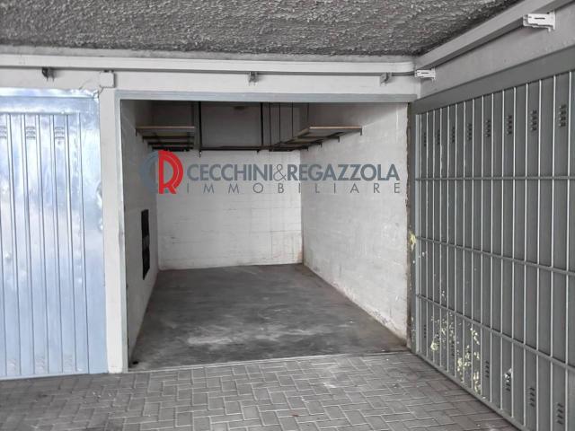 Box in vendita a Municipio 7, Milano