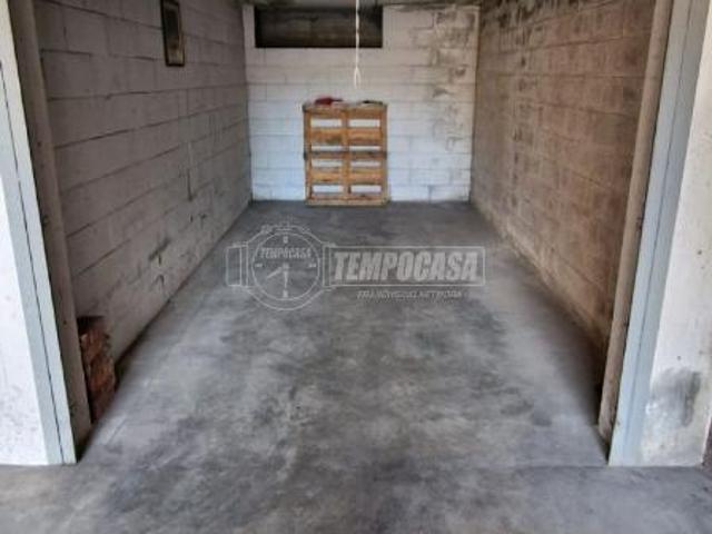 Box in vendita a Crocetta-San Lazzaro-Modena Est, Modena