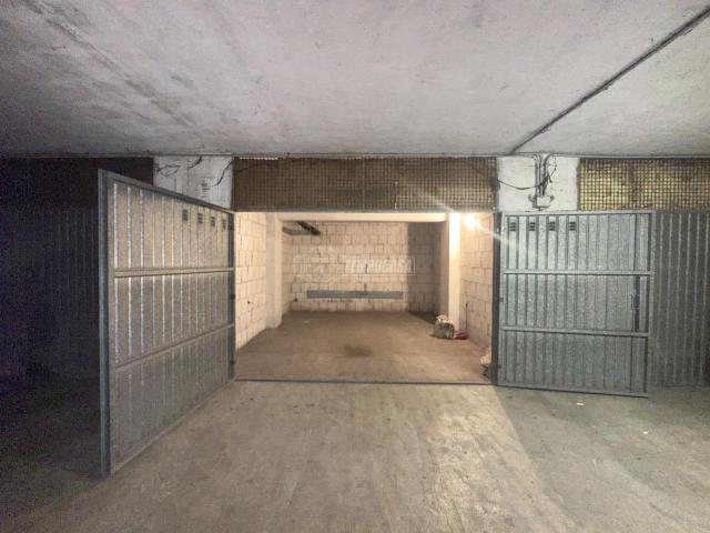 Box in vendita a Crocetta-San Lazzaro-Modena Est, Modena