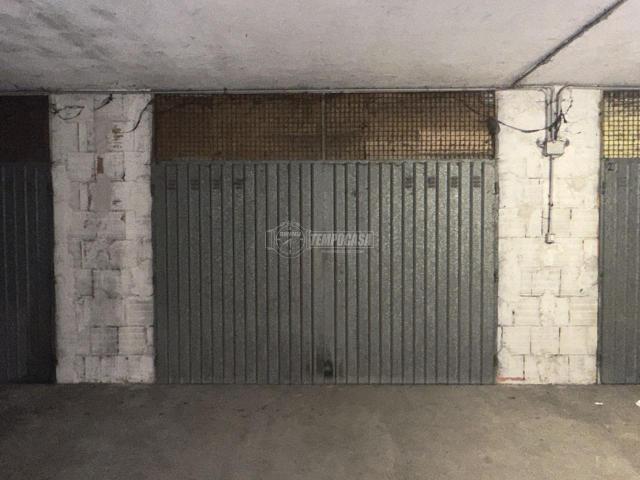 Box in vendita a Crocetta-San Lazzaro-Modena Est, Modena