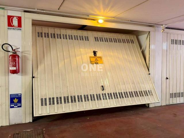Box in vendita a San Giuseppe, Monza