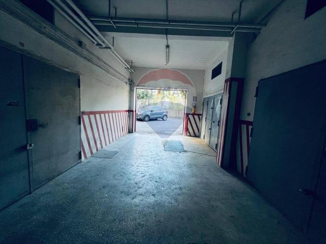 Box in vendita a Municipalità 3, Napola