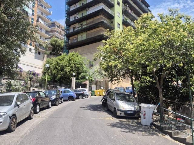 Box in vendita a Municipalità 3, Campania