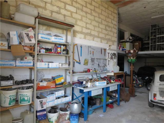 Box in vendita a Noto, Sicilia