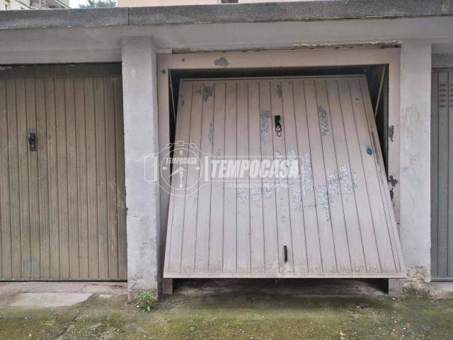 Box in vendita a Porta Mortara, Piemonte