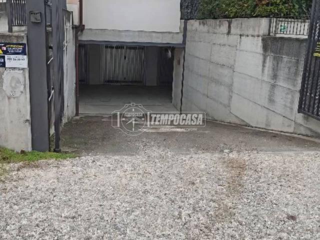 Box in vendita a Unione dei comuni Savena-Idice, Ozzano Dell'emilia