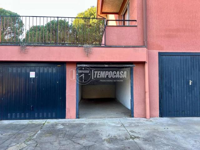 Box in vendita a San Lorenzo, Parabiago