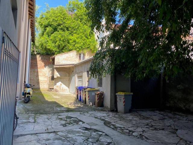 Box in vendita a Piacenza, Reggio Emilia