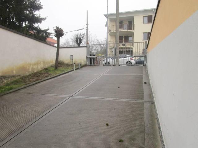 Box in vendita a Infrangibile, Piacenza