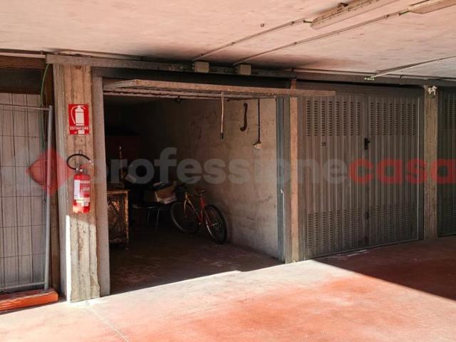 Box in vendita a San Luigi, Piemonte