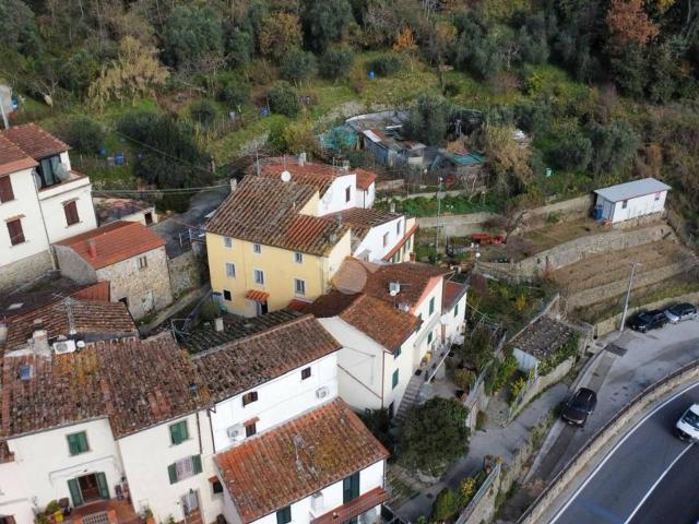 Box in vendita a Gello, Pistoia
