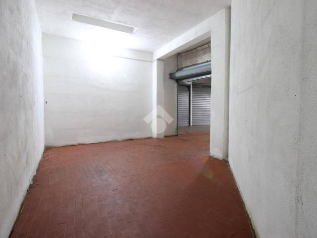 Box in vendita a Torvajanica, Roma Capitale